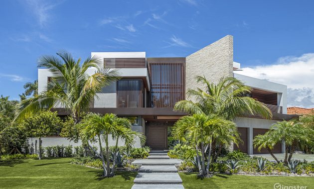 The Allure of Florida Beach Homes: A Story of Coastal Living