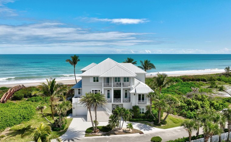 Florida’s Oceanfront Residential Properties: A Dream Woven into the Sands