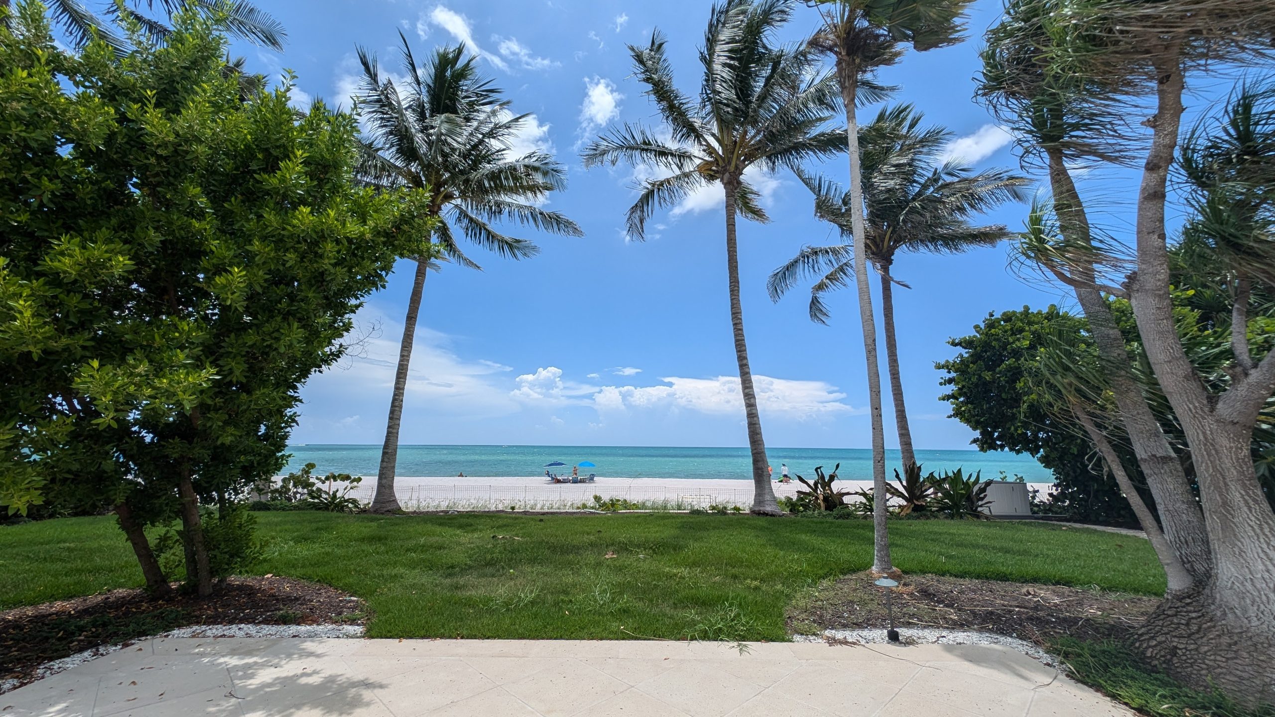 The Florida Beachfront Real Estate Market: A Guide to Owning Your Slice of Paradise